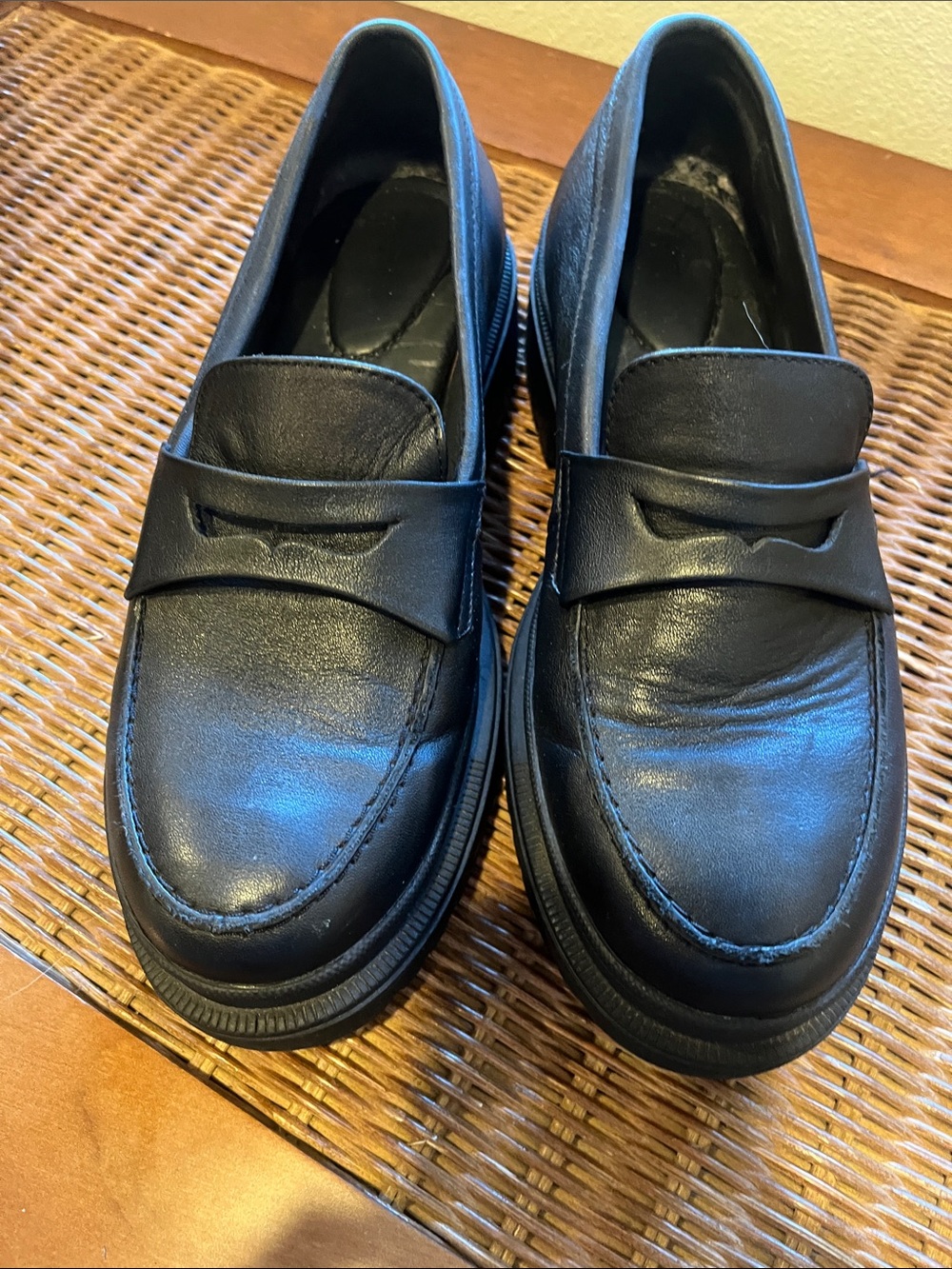 Classic Black Leather Women's Penny Loafers - Comfortable Slip-On Flats